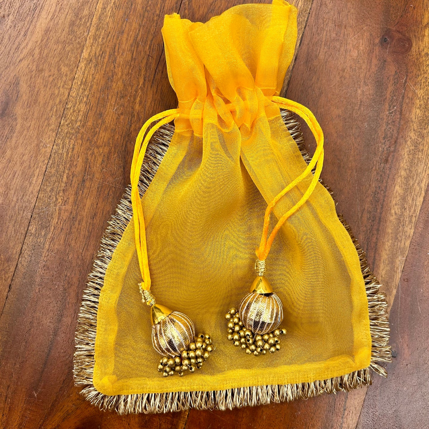 Sheer with Gold Lace 250g Bag