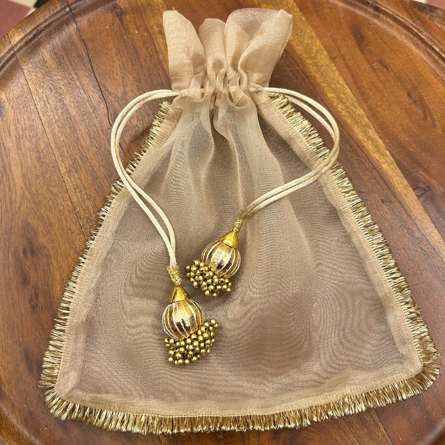 Sheer with Gold Lace 500g Bag