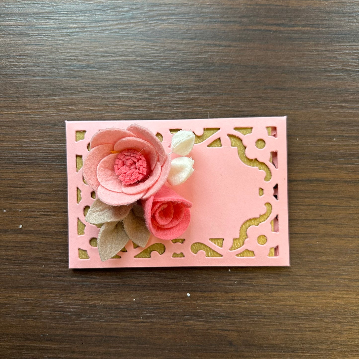 Floral Die Cut Pasa Envelope