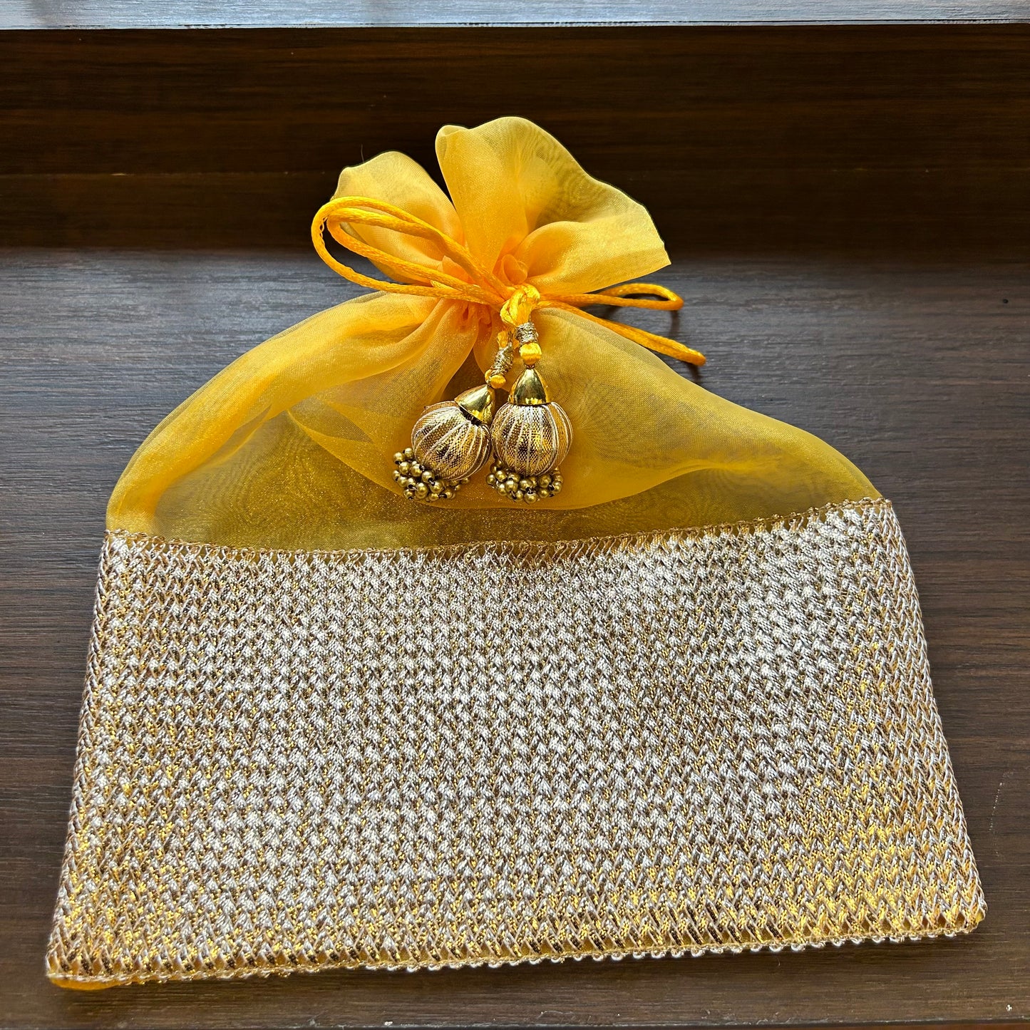 Lace Border 1 Kg