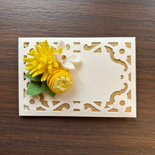 Floral Die Cut Pasa Envelope