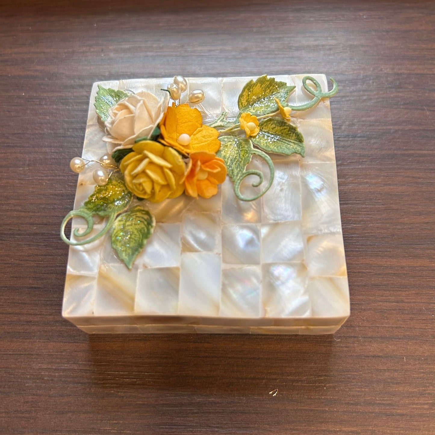 MOP Pasa Box - Paper Flowers