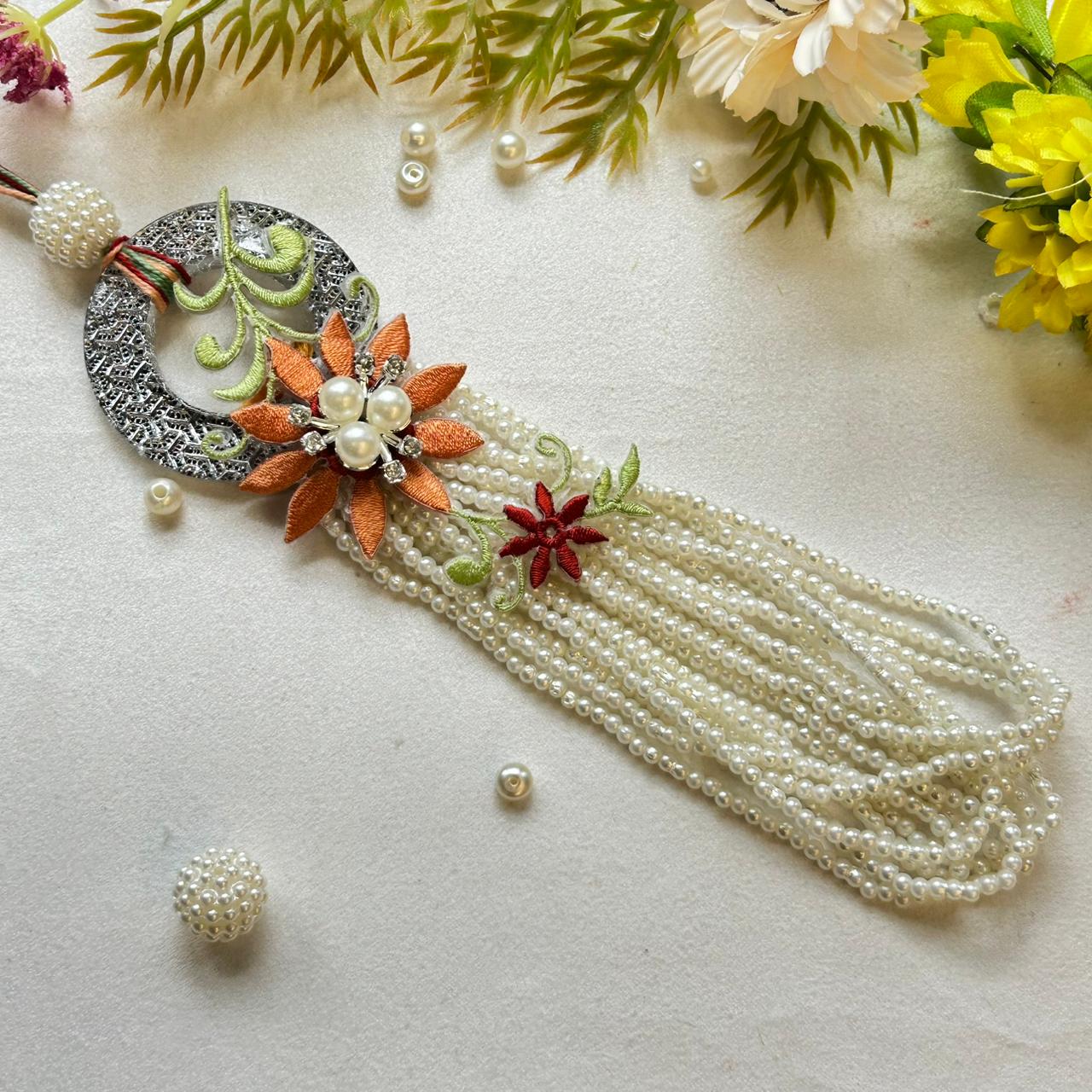 Applique Flower & Pearl Bunch