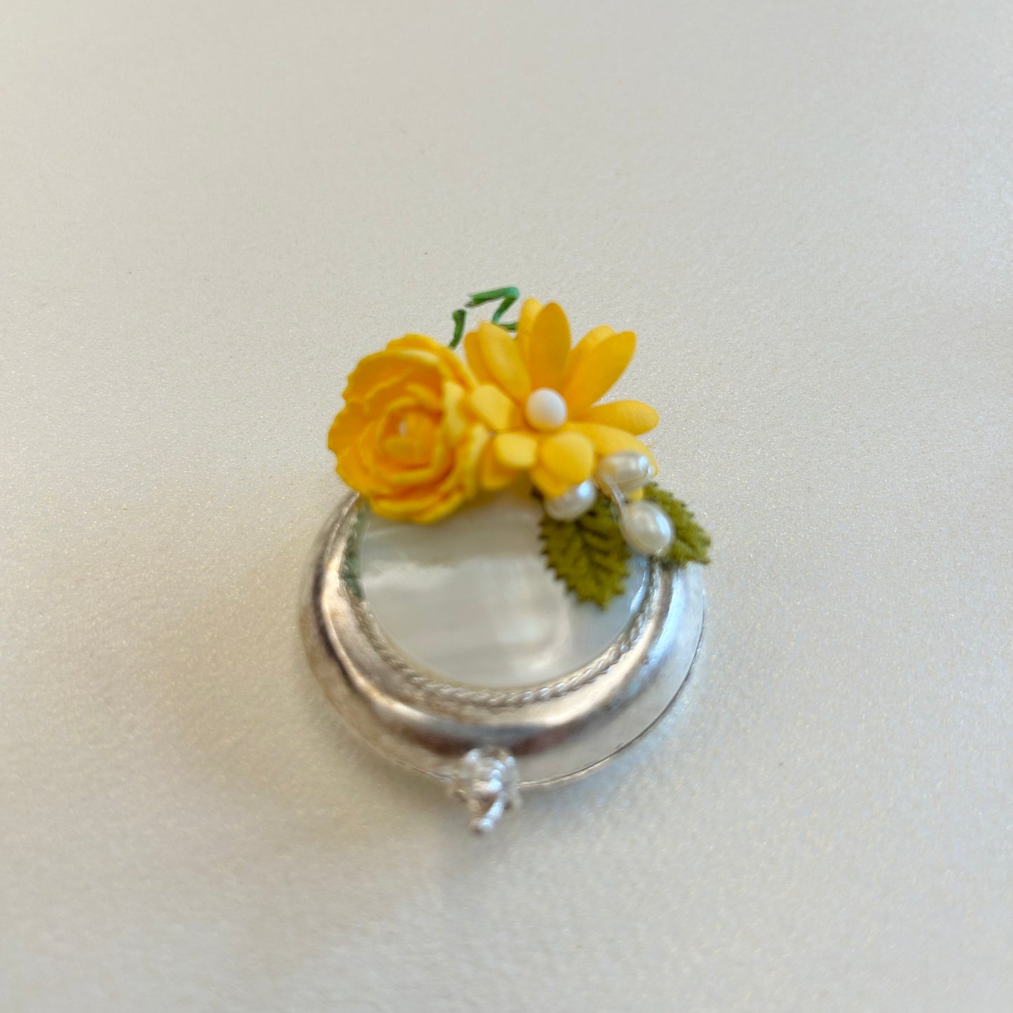 White metal & mop Ginni box _ Flowers