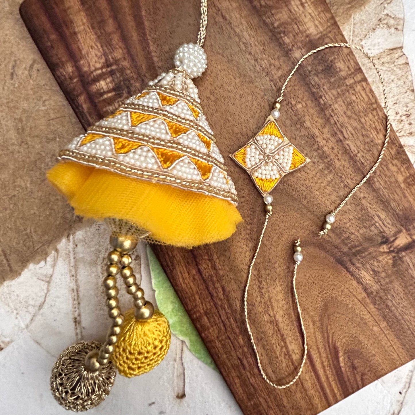 Pyramid pearl cone Set