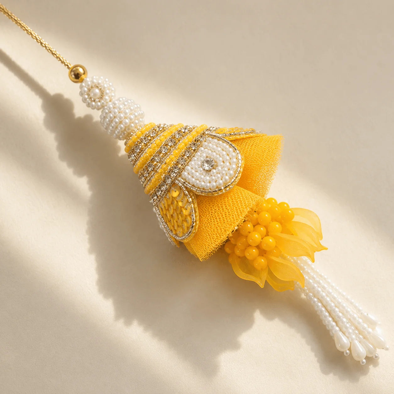 Yellow White Scallop Lumba