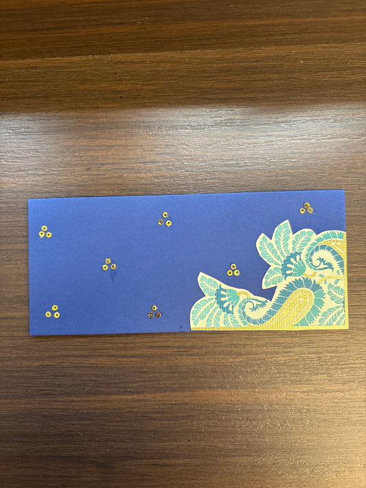 Paisley Corner on Blue