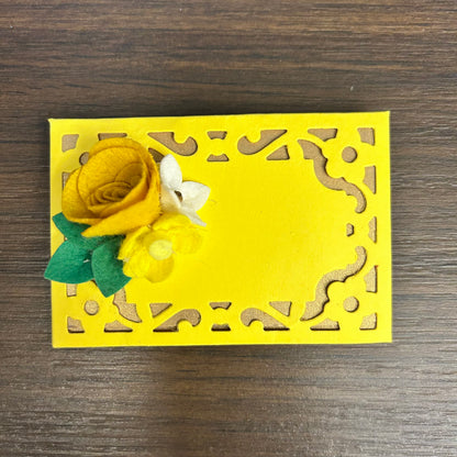 Floral Die Cut Pasa Envelope