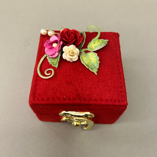 Red Floral Ginni Box