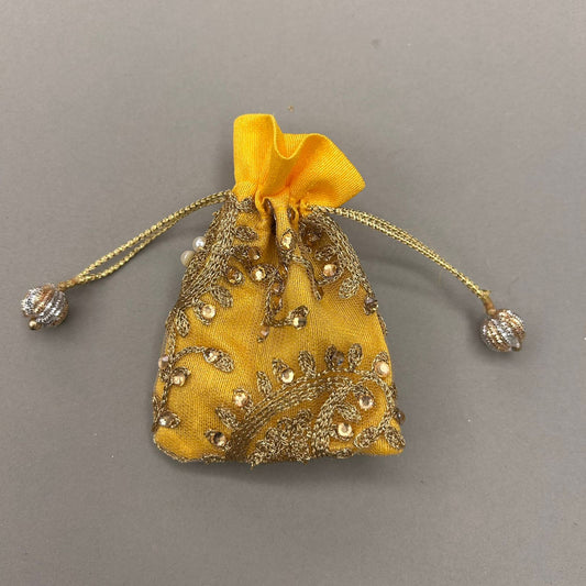 Net & Fabric Coin Bag