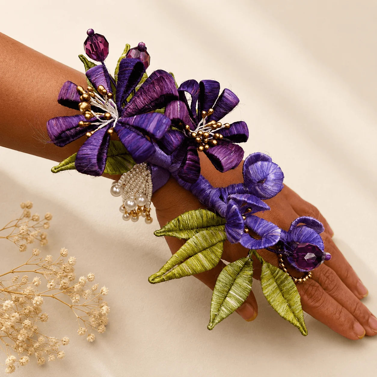 Big Hathfool of Jute Flowers