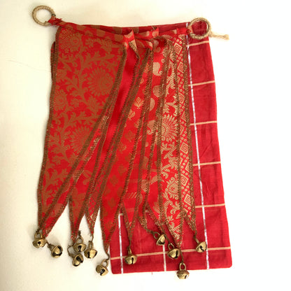 Traditional Bunting